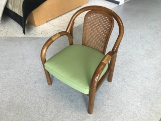 新発田市Ｋ様邸の椅子の座面張替をしました