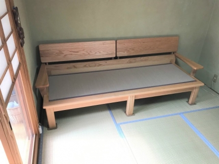 新発田市のS様邸へ3人かけ畳座あぐらソファをお届けしました！