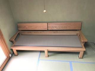 新発田市のS様邸へ3人かけ畳座あぐらソファをお届けしました！