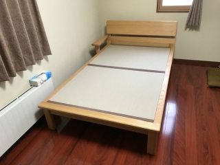 新発田市のＳ様邸へセミダブル畳ベッドをお届けしました！